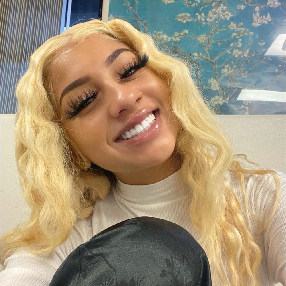 Meet your Posher, Curly